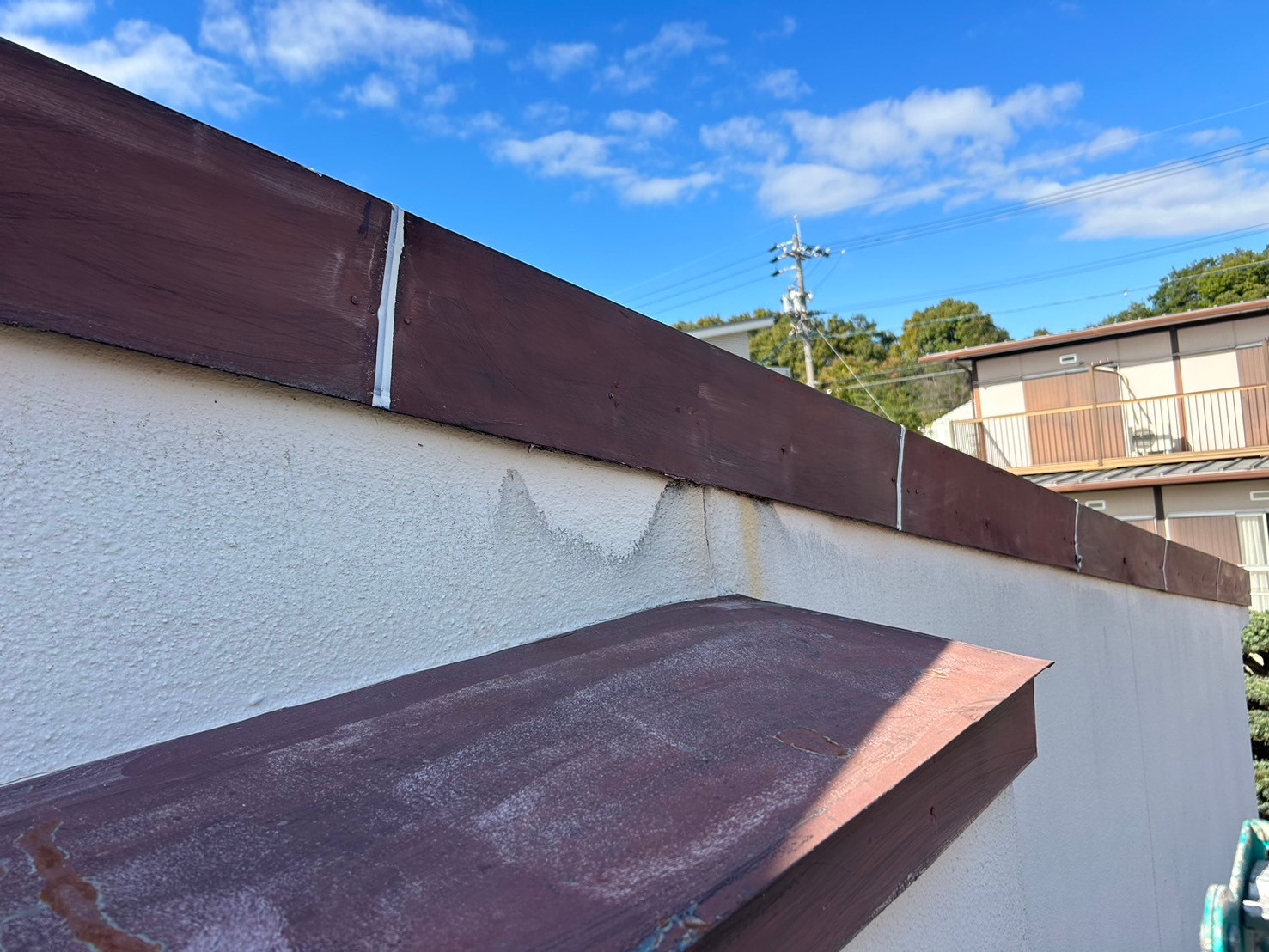 新しくシーリングを打ち直しました。