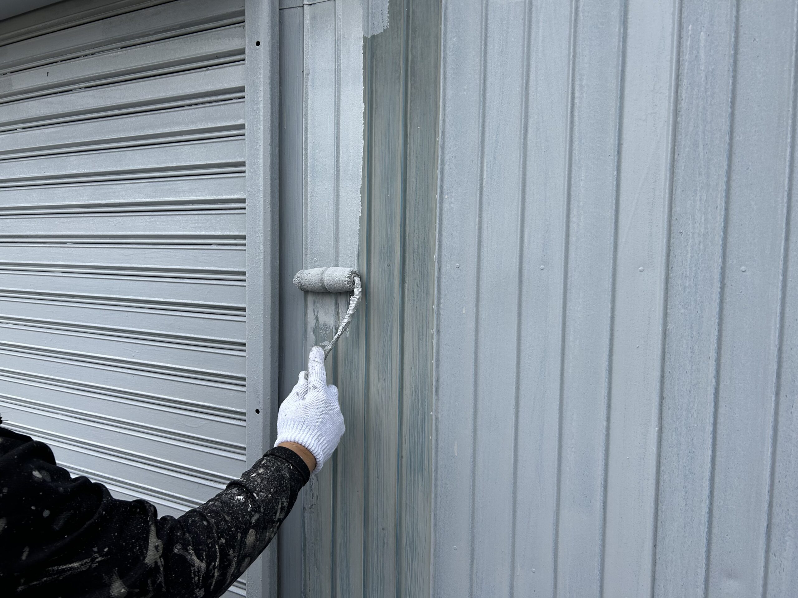 ケレン処理後、錆止め処理を行いました。